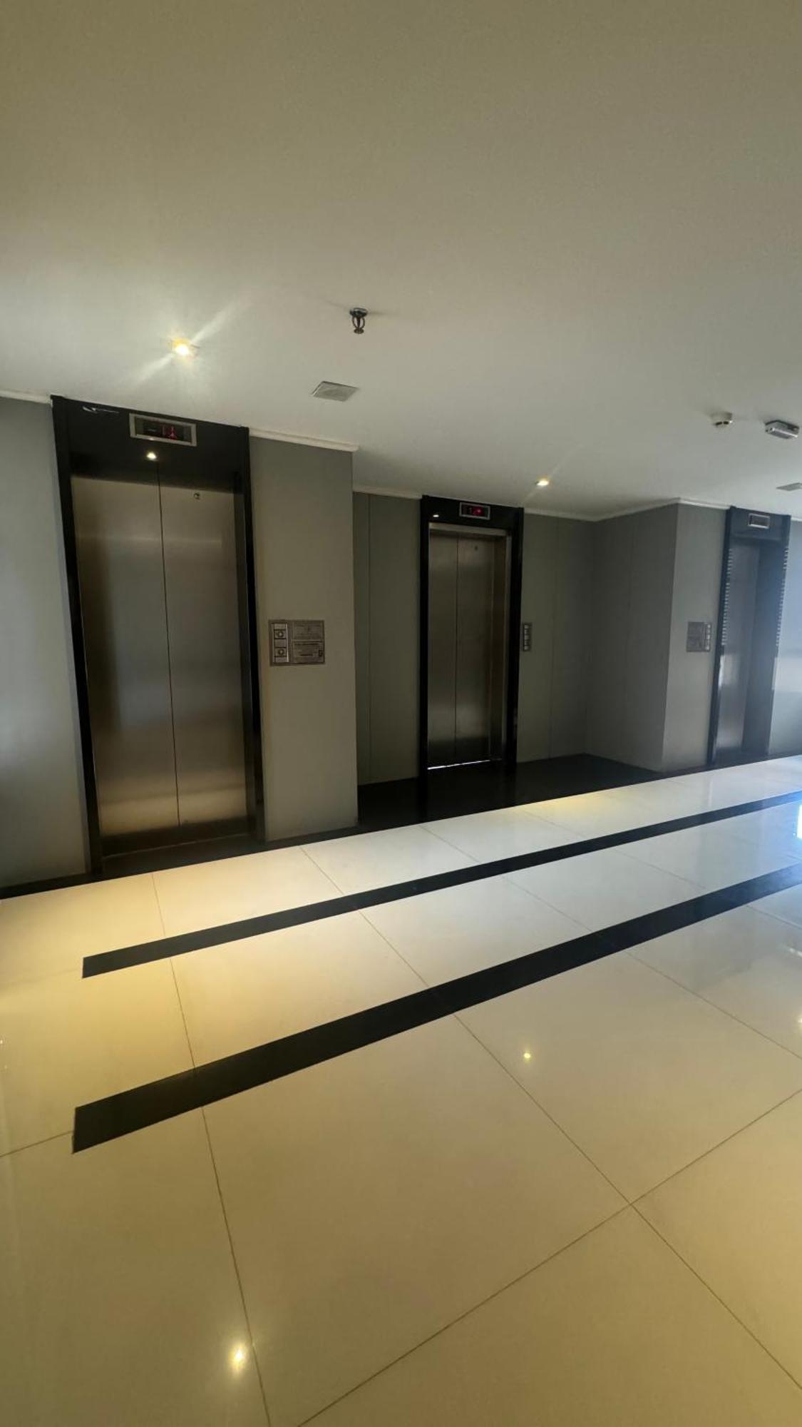 Jk Apart Hotel - Kubitschek Бразилиа Экстерьер фото