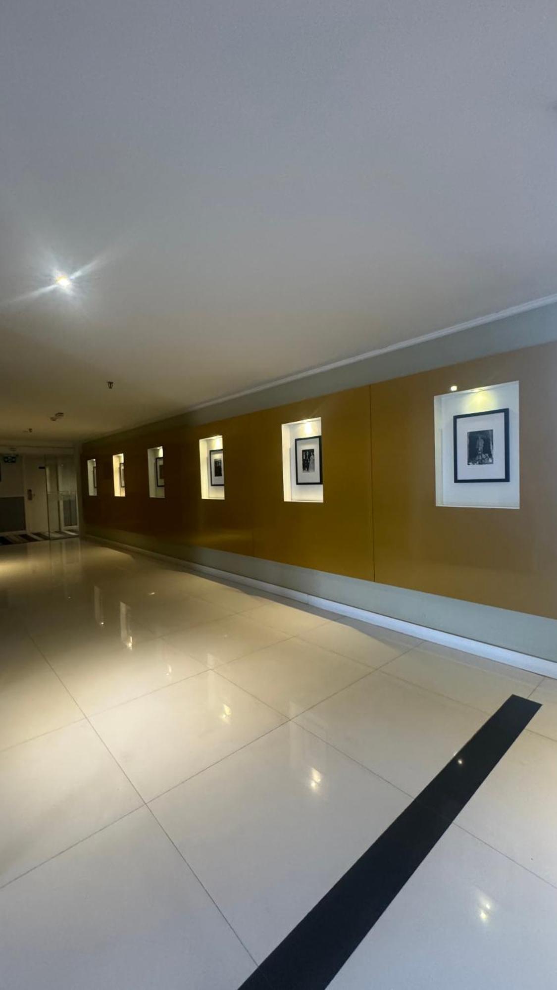 Jk Apart Hotel - Kubitschek Бразилиа Экстерьер фото