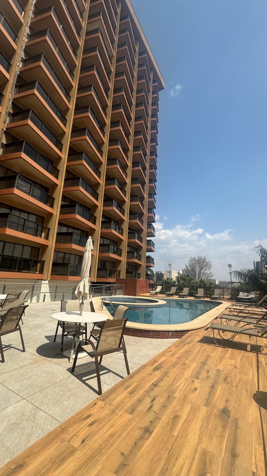 Jk Apart Hotel - Kubitschek Бразилиа Экстерьер фото