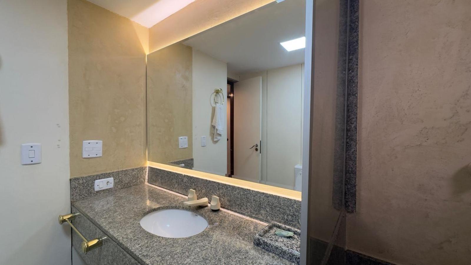 Jk Apart Hotel - Kubitschek Бразилиа Экстерьер фото